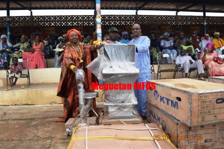 Remise-Matériel-médical-Koulikoro-campagne-électorale-2018