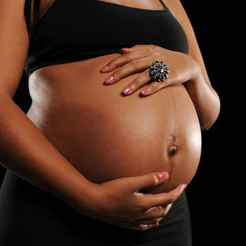 grossesse-enceinte-femme-fille-noir