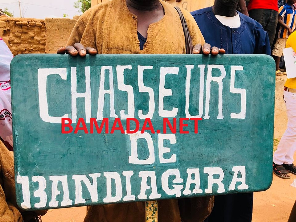 ibrahim-boubacar-keita-ibk-president-malien-election-presidentielle-vote-soutien-pays-dogon-sangha-chasseur-bandiagara-dosso-donso-soutie[1]
