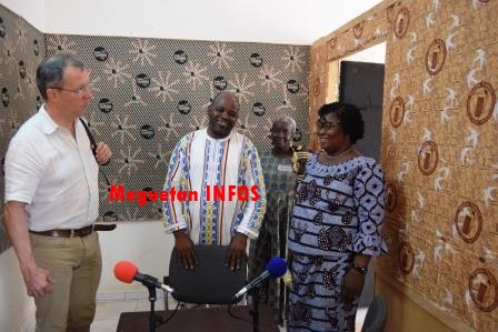 visite-salle-production-radio-jamana-Koulikoro