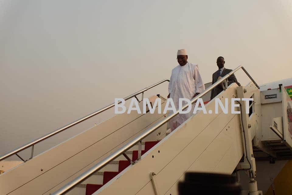 ibrahim-boubacar-keita-ibk-president-malien-election-campagne-avion-voyage-garde
