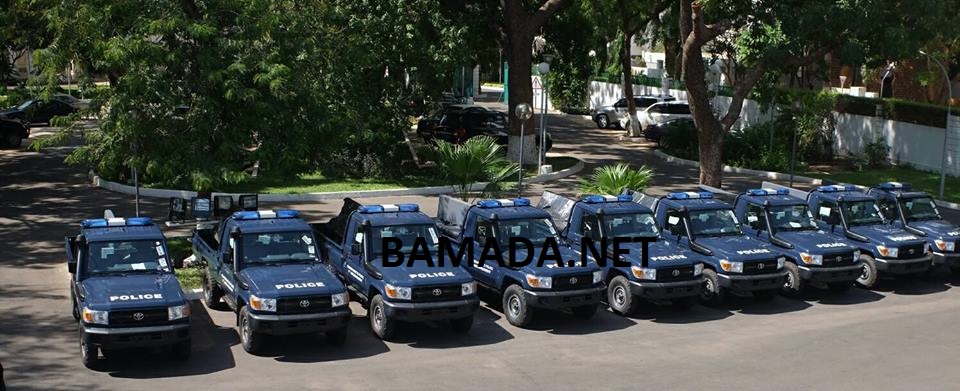 japon-dons-aide-voiture-vehicule-police-nationale-malienne