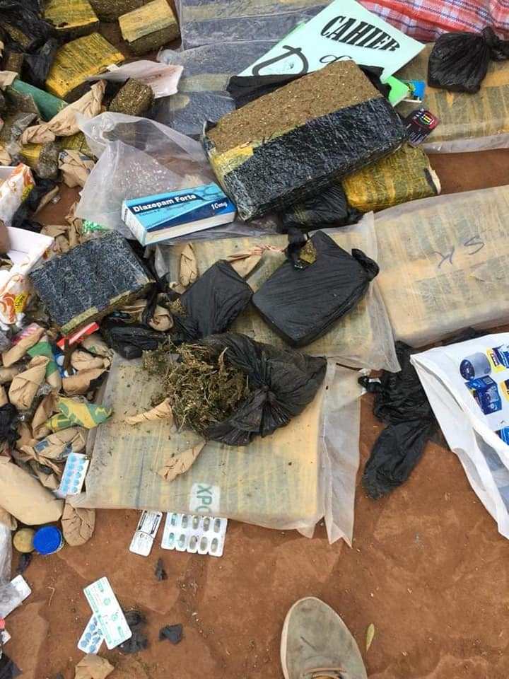 chanvre-indien-drogue-brigade-internationale-police-malienne-recherche-bandits-armee-malfrat-ville-bamako-insecurite-voleur-arrete-bsi-bac-saisit-medicament-terre-1