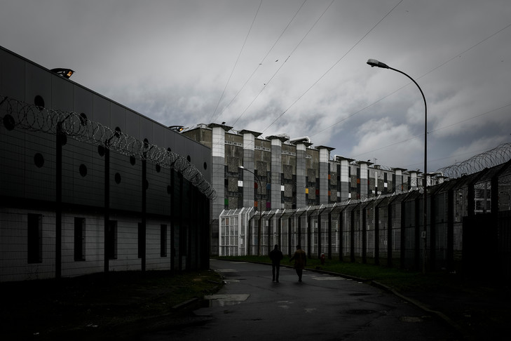 prison-Fleury-Merogis-lagrande-prison-Europe-trentaine-kilometres-Paris-14-decembre-2017_0_729_486