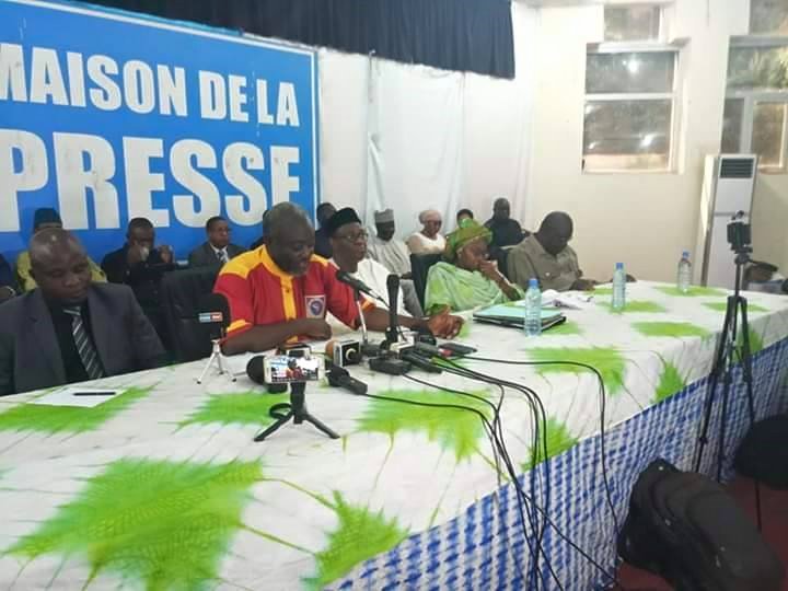 front-sauvegarde-democratie-fsd-coalition-force-politique-cofop-adema-association-conference-reunion-debat