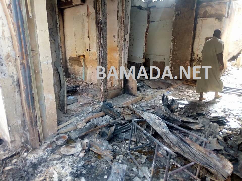 incendie-flamme-grand-marche-rose-bamako-degat-materiel-sinistre-magasin-boutique-mali