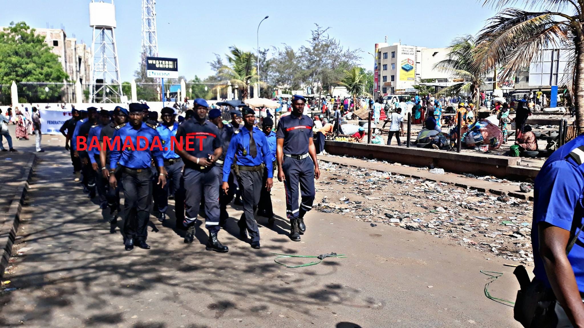 journee-travail-syndicat-national-police-malienne-marche-greve-protection-civile