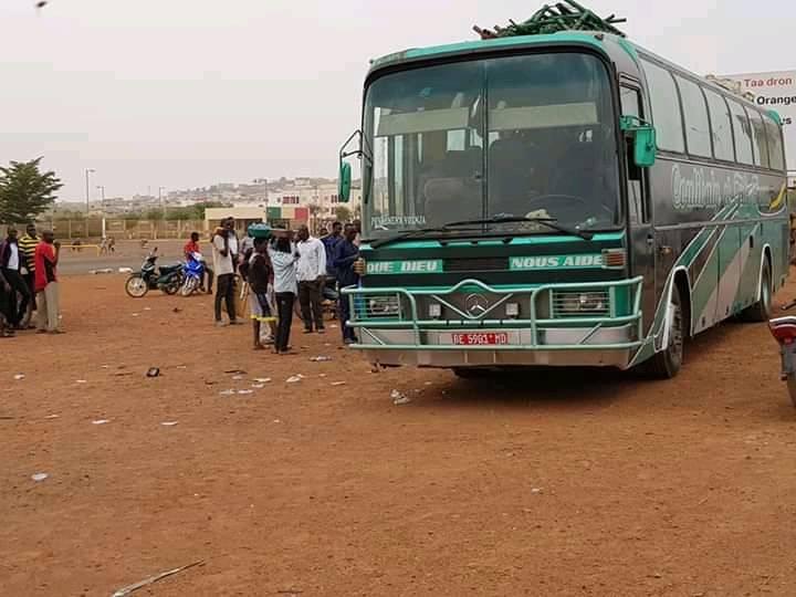 festival-belenitugu-miankala-somasso-materiel-equipement-artistique-musique-conference-car-transport-bus-voiture