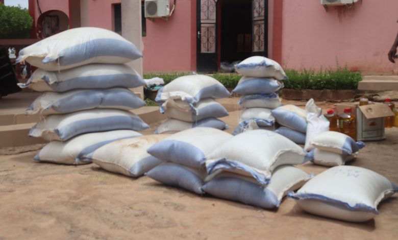photo de la distribution de vivre à la mairie de Koulikoro